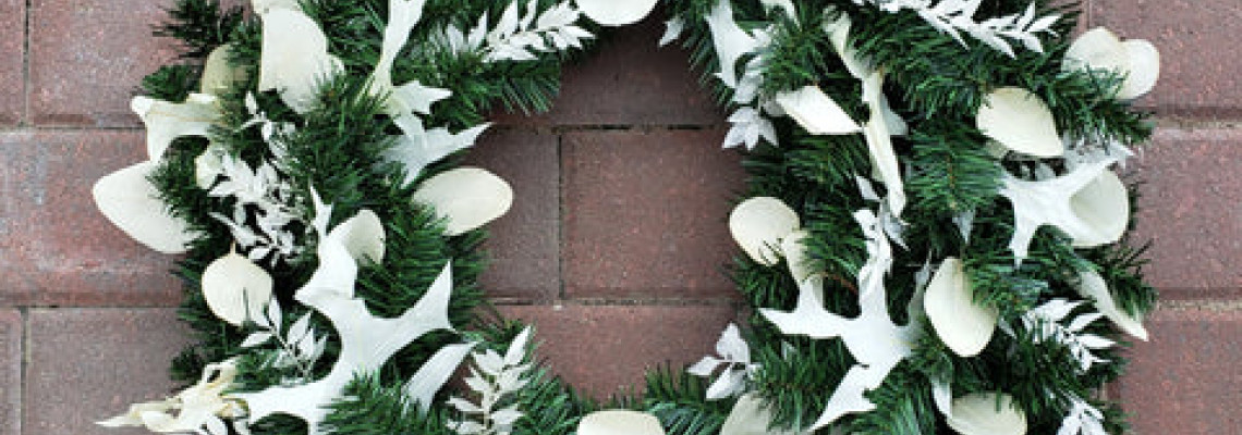 Christmas in July - How to Upcycle a Faux Pine Wreath!