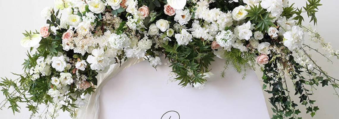 How to Make a DIY Cascading Bridal Bouquet